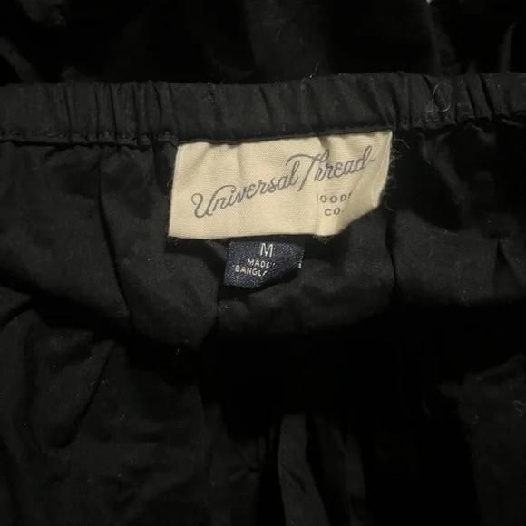 Universal Thread Black Puff Sleeve Blouse - Picture 3 of 4